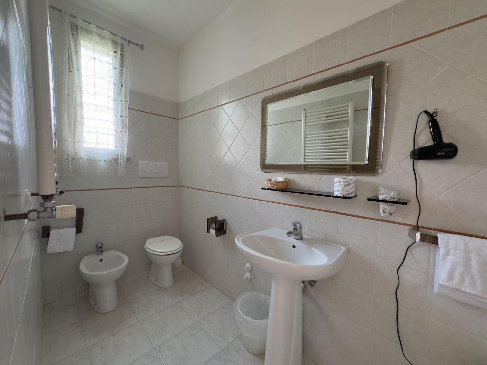ג'נצאנו די רומא Hotel Villa Robinia מראה חיצוני תמונה