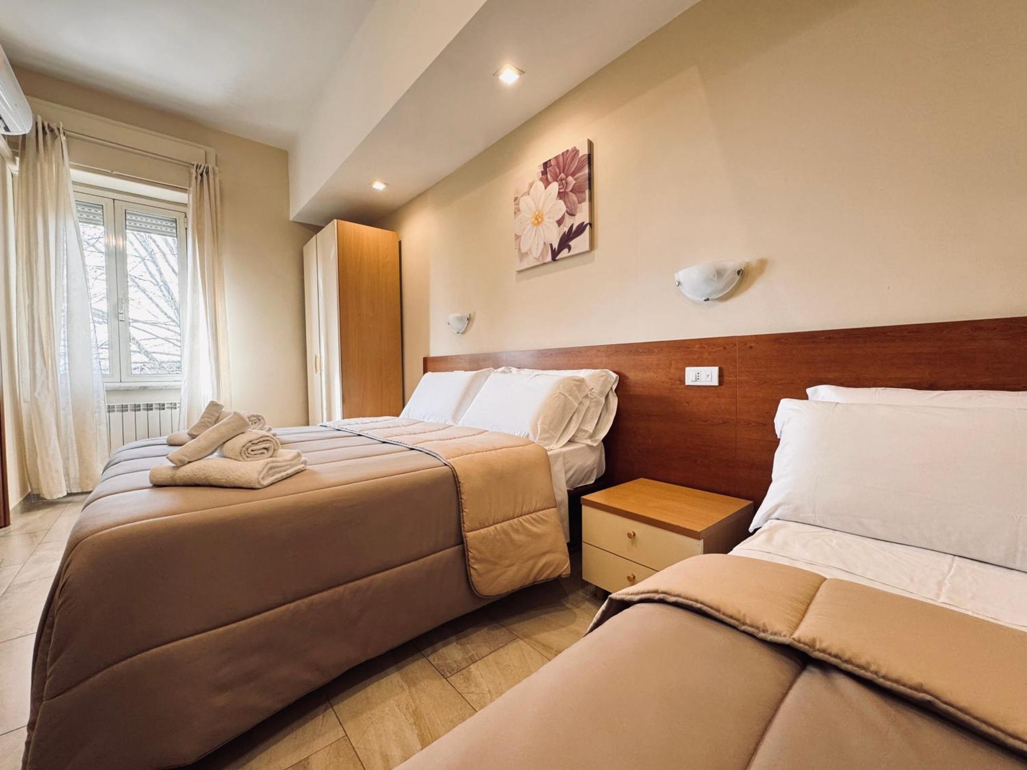ג'נצאנו די רומא Hotel Villa Robinia מראה חיצוני תמונה